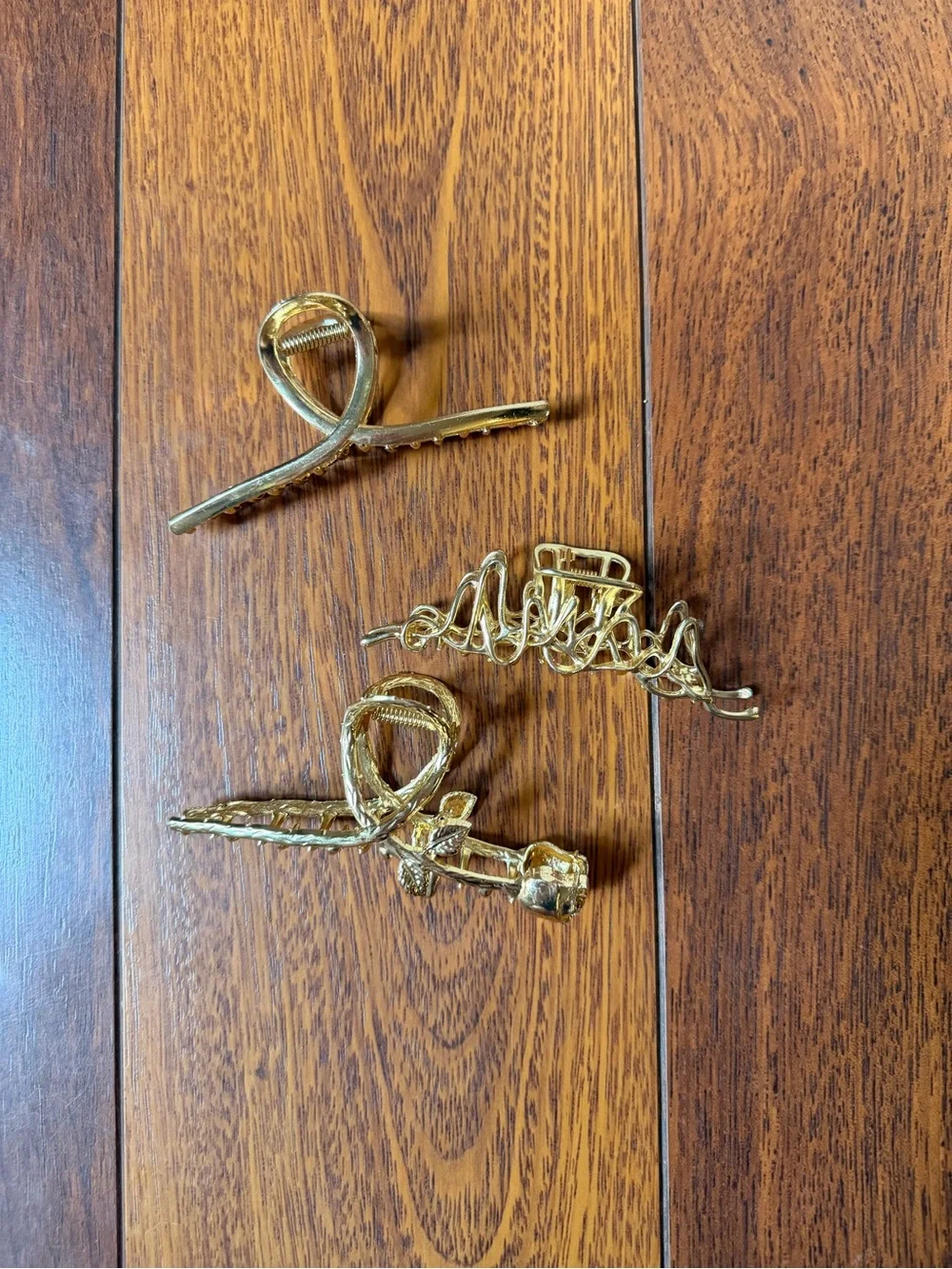 Amazon Gold-Tone Decorative Hair Clips Set for Women